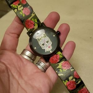 Betsy Johnson skull flower watch